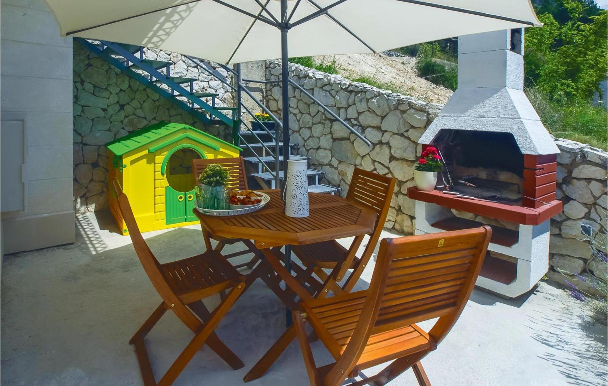 Beautiful Home In Pisak With Wifi Exterior foto